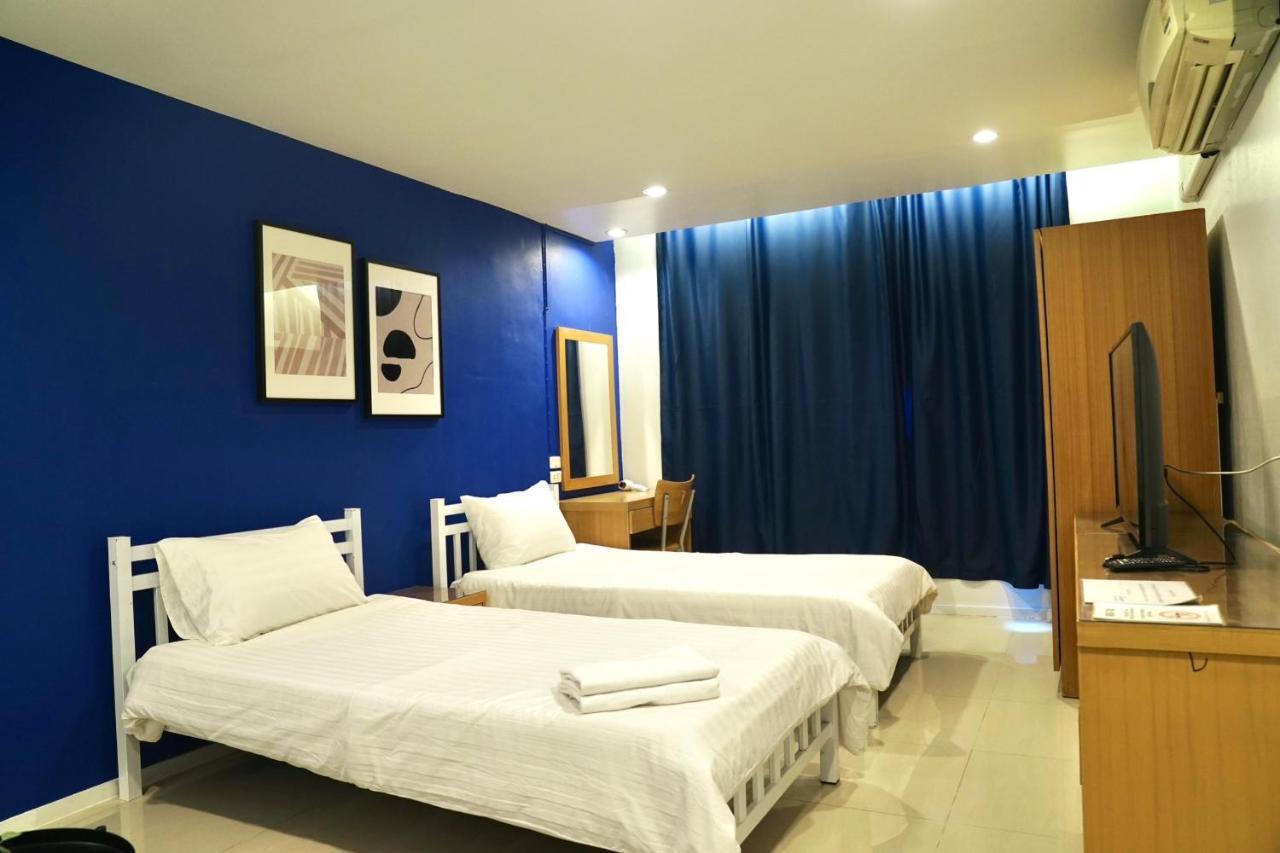 The View Residence Bangkok Exterior photo